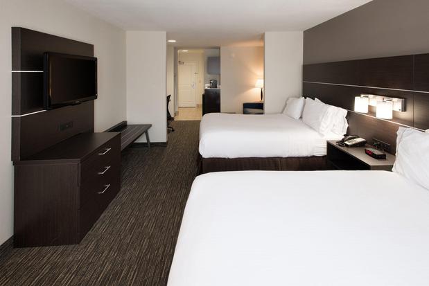Images Holiday Inn Express & Suites East Wichita I-35 Andover, an IHG Hotel