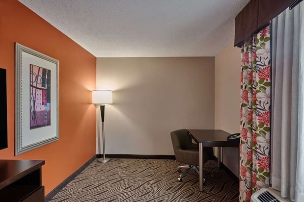 Images Hampton Inn Evansville Airport