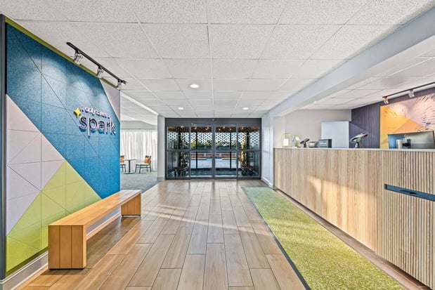 Images Spark by Hilton Tuscaloosa University