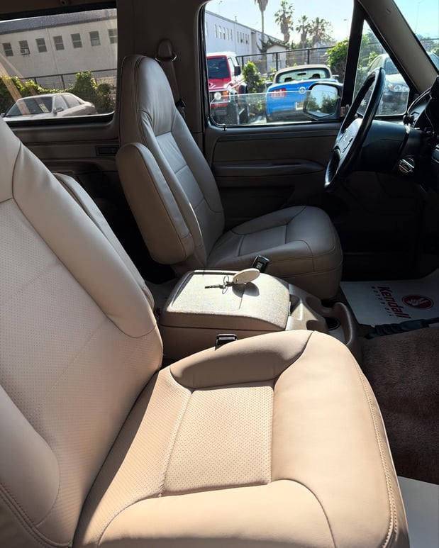 Images Mountain View Auto Interiors
