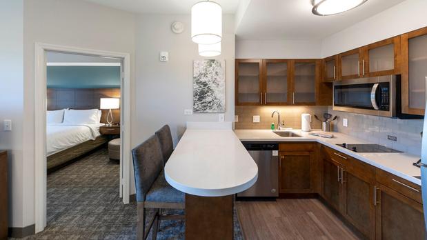 Images Staybridge Suites Naples - Marco Island by IHG