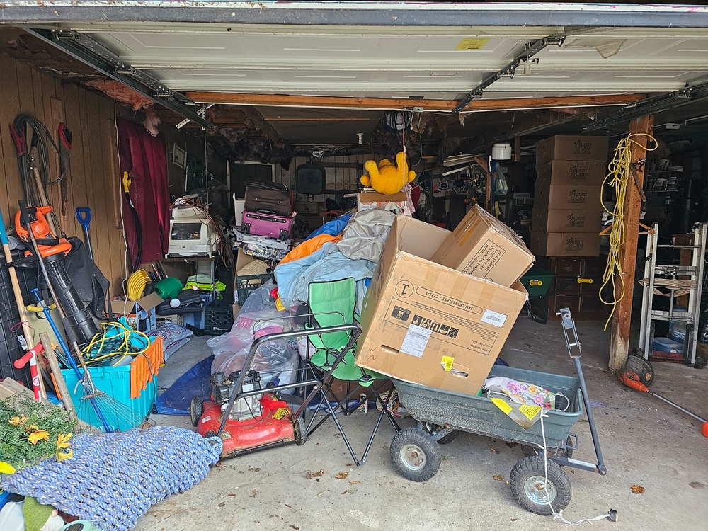 Is your garage a cluttered mess? Now is the perfect time to do something about it. Garage Rescue Com 