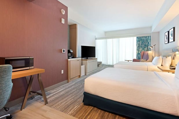 Images Hilton Garden Inn Boston Brookline