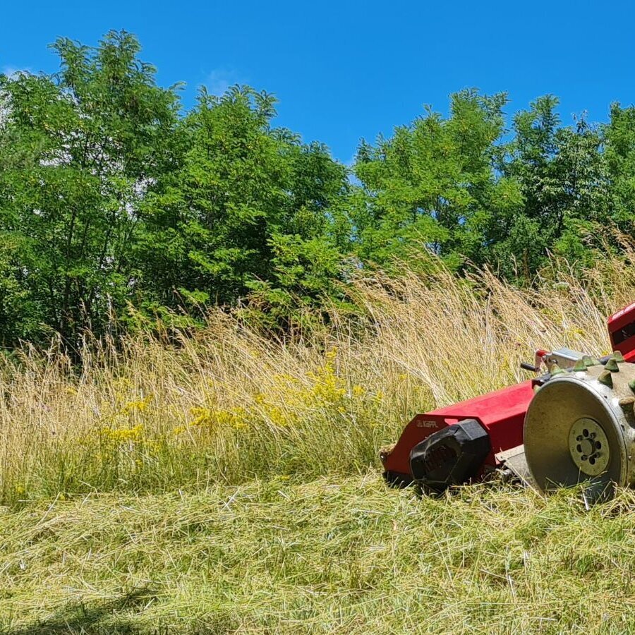 Zengerle Landschafts.- und Gartenpflege, Kuchentalweg 3 in Königsbach-Stein