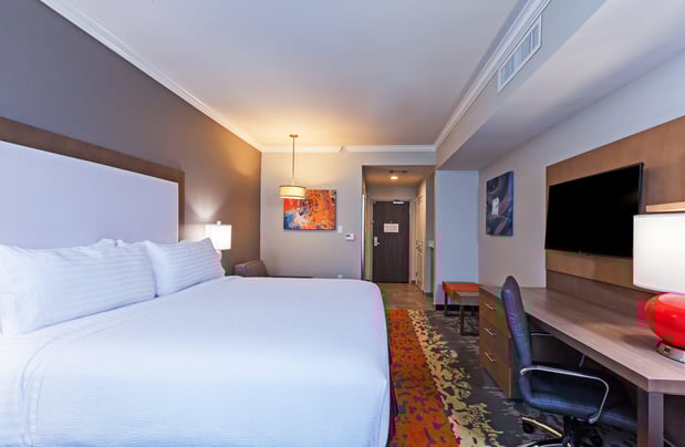 Images Holiday Inn Houston NE - Bush Airport Area by IHG