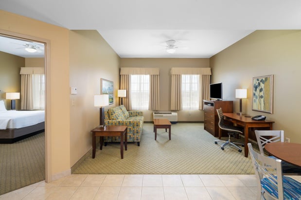 Images Holiday Inn Express Abrams Hall