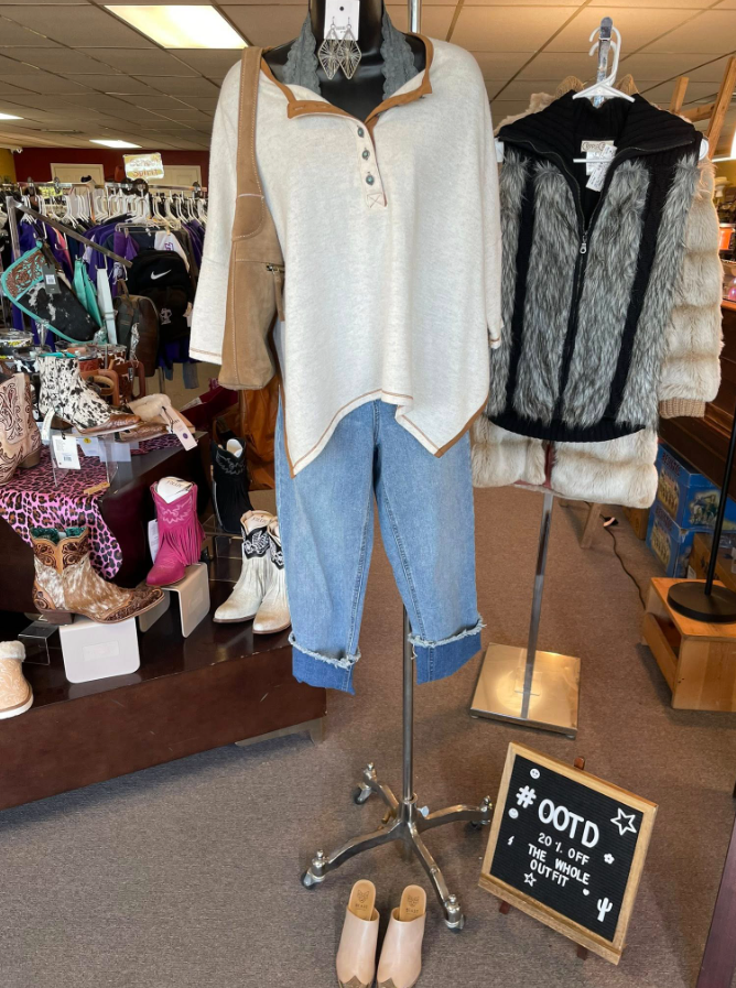 CJ’s Spurs 'n Thangs Image