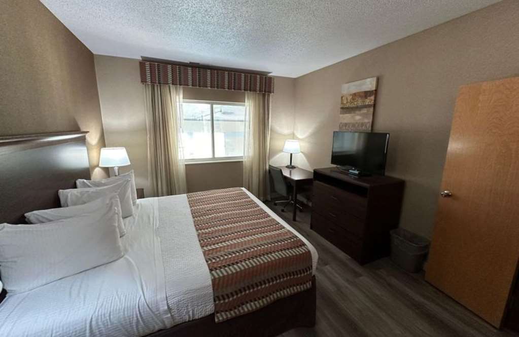 Robinson Suite