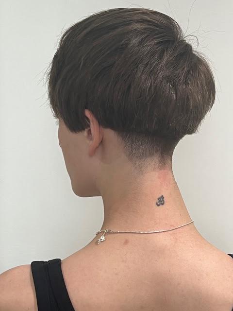 Images D U E N D E•hair