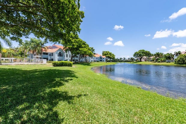 Images Royal St. George at the Villages Apartment Homes