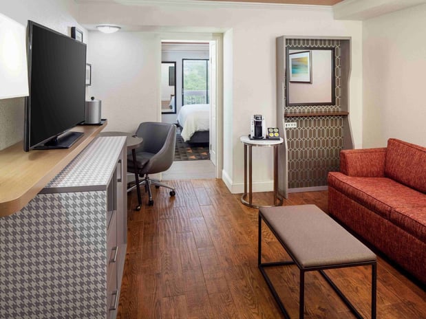 Images Holiday Inn & Suites Boca Raton - North by IHG