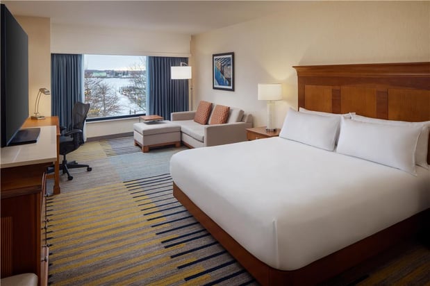 Images Hilton Garden Inn Portland Downtown Waterfront