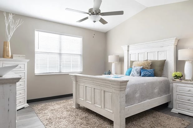 Images The Oasis at Hartman Lakes