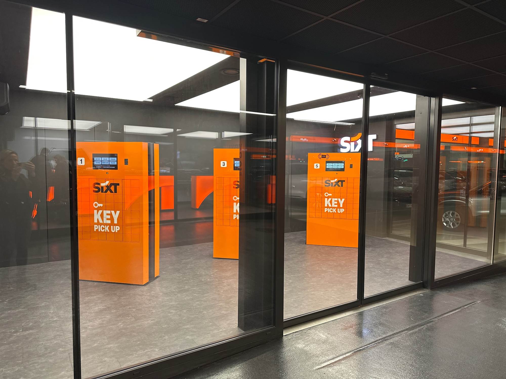 Bild 5 von SIXT Autovermietung Wien-Schwechat Flughafen
