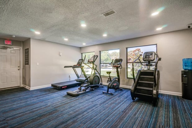 Images Melrose on the Bay Apartment Homes