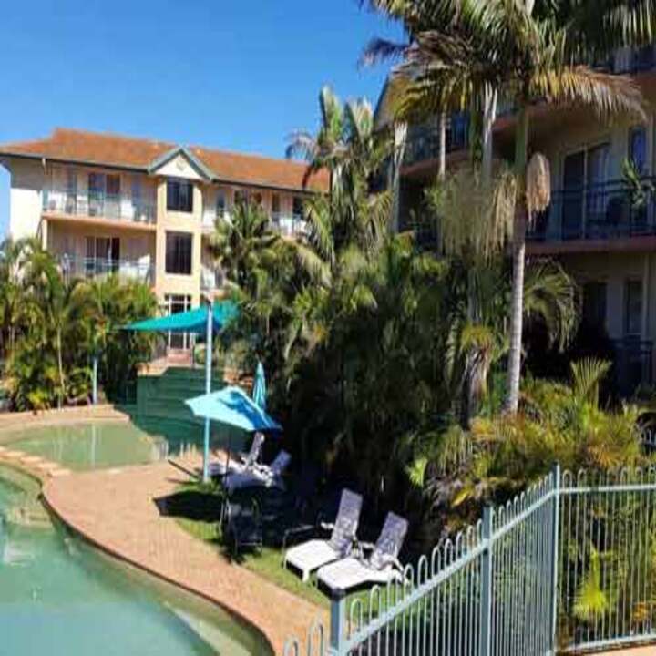 Images Dwyer Gold Class Electricians