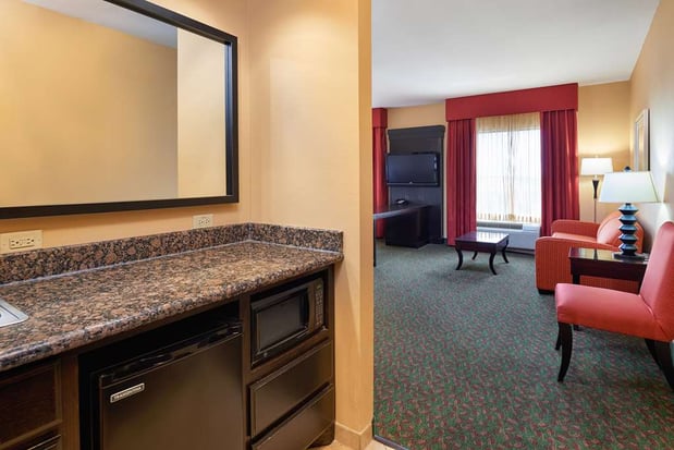 Images Hampton Inn & Suites Waco-South