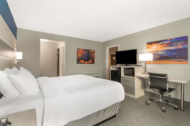 Images Best Western Plus Magnolia Inn & Suites