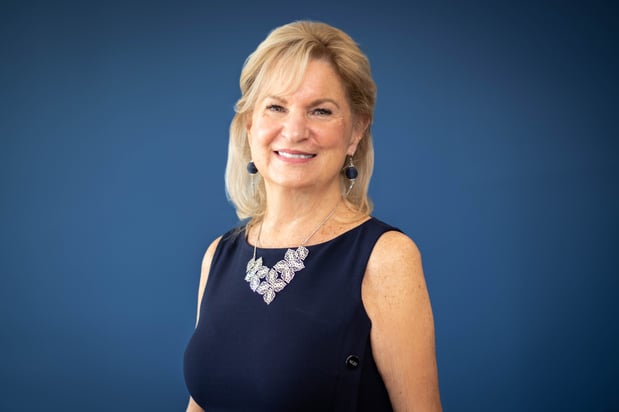 Images Barbara Bade - Real Estate Broker - United Real Estate - Wilson Bade Group