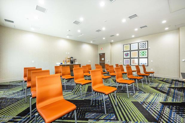 Images Holiday Inn Express & Suites San Jose – Silicon Valley by IHG