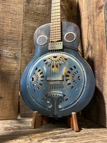 Images Girouard Guitars