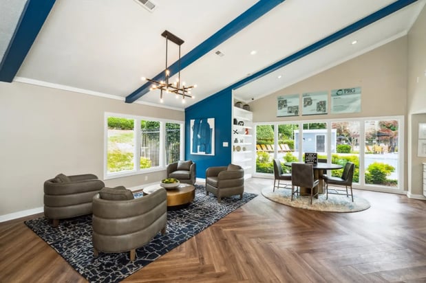 Images Woodcreek Apartments