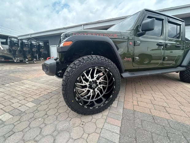Images R&B Wheels & Tires