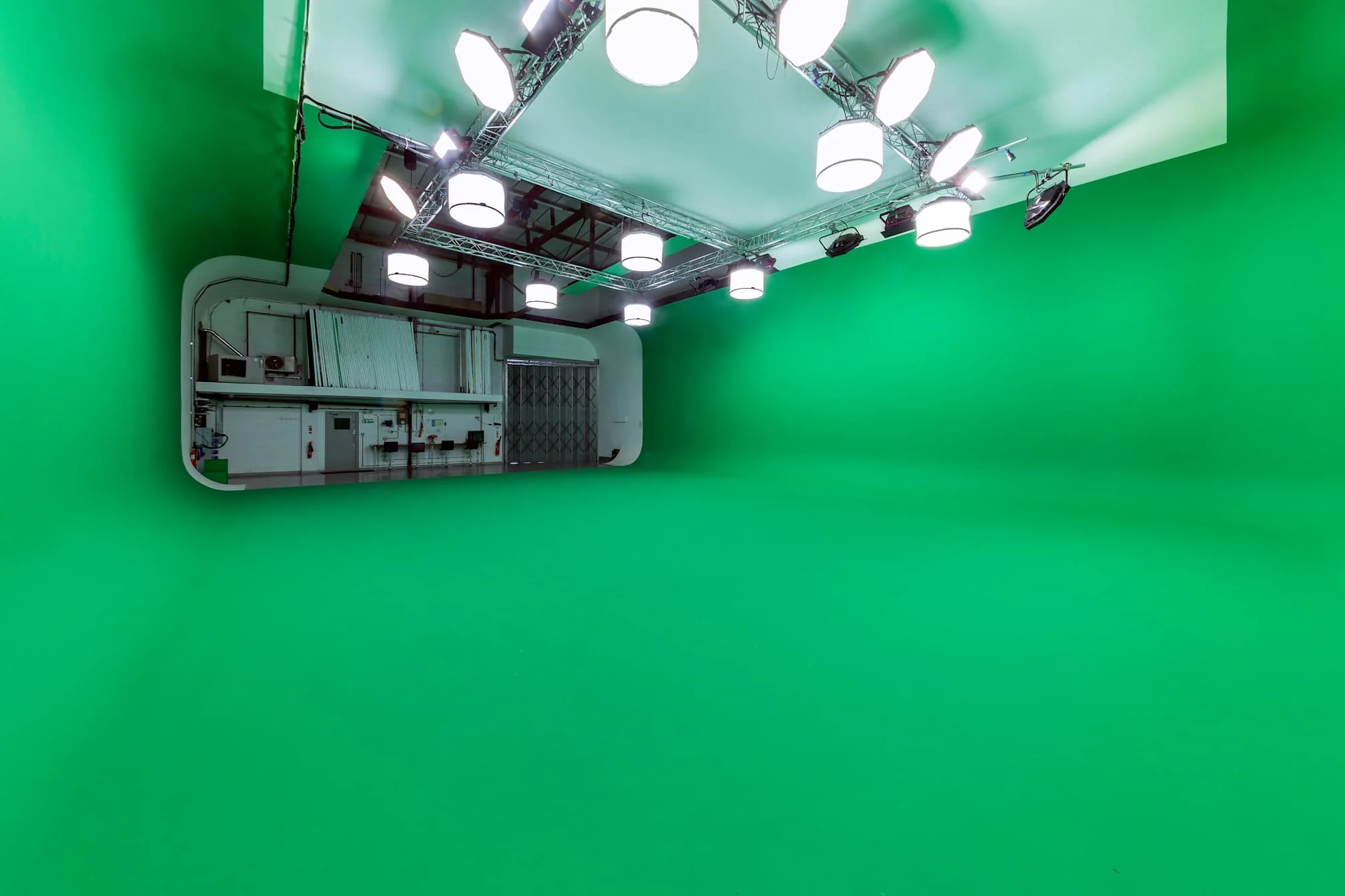 Images Malcolm Ryan Studios