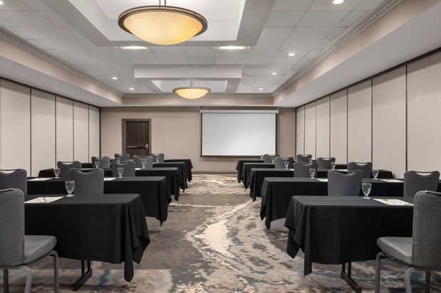 Images Holiday Inn Dubuque/Galena by IHG