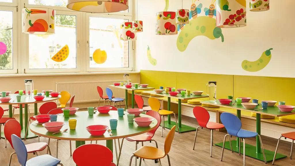 Speisesaal im kinderzimmer Unnenland