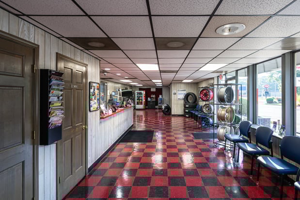 Images Bulldog Tire Discounters