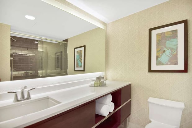 Images DoubleTree by Hilton Hotel & Suites Houston by the Galleria