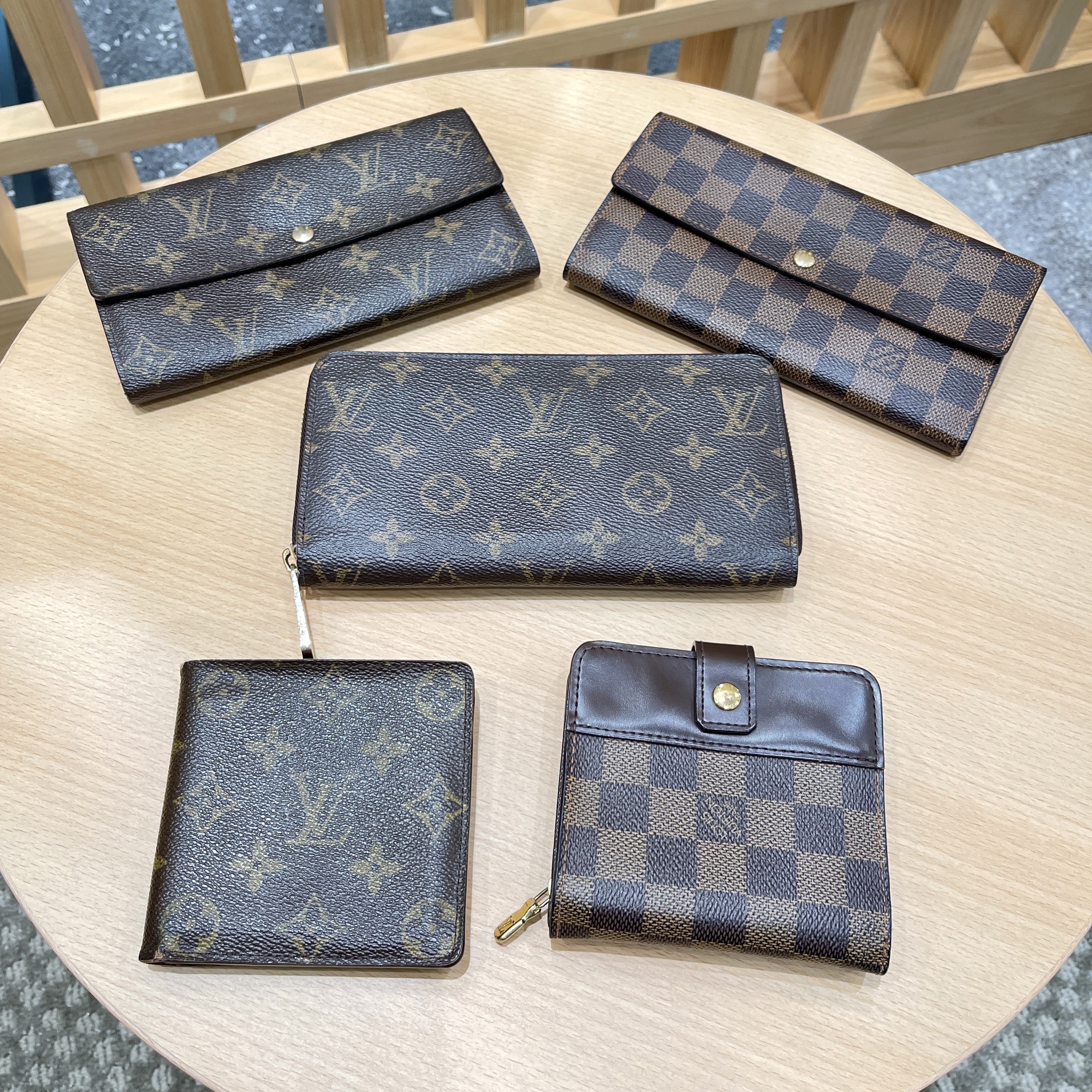 Images KOMEHYO（コメ兵）買取センターアスピア明石
