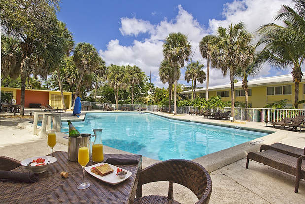 Images Miami Lakes Hotel and Golf