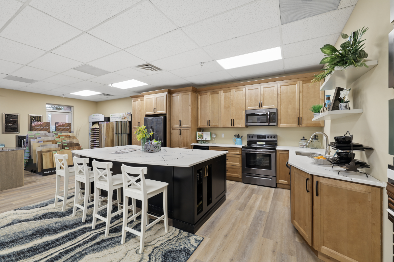 West Des Moines Kitchen Remodel
Yorktowne Cabinetry, Iconic
Sage Green and Cappuccino