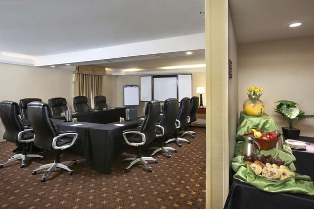 Images DoubleTree by Hilton Hotel Denver - Thornton