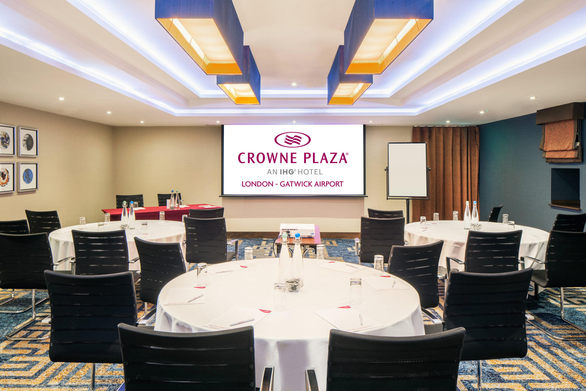 Crowne Plaza London - Gatwick Airport, an IHG Hotel Crawley 01293 608608