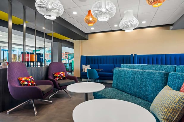 Images Tru by Hilton Rogers Bentonville