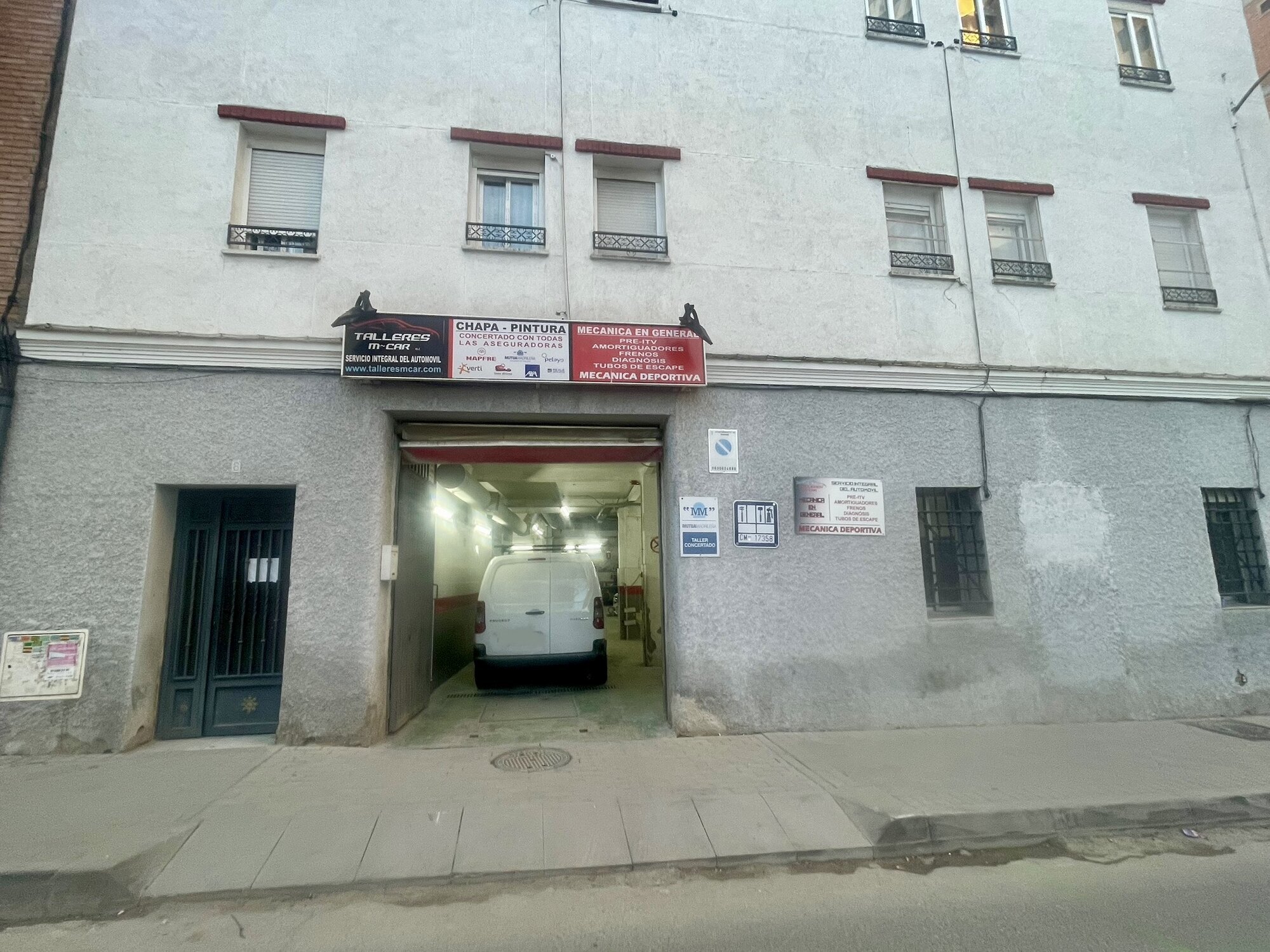 Images Talleres Hermanos Muñoz MCar