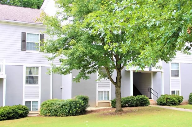 Images Woodside Village