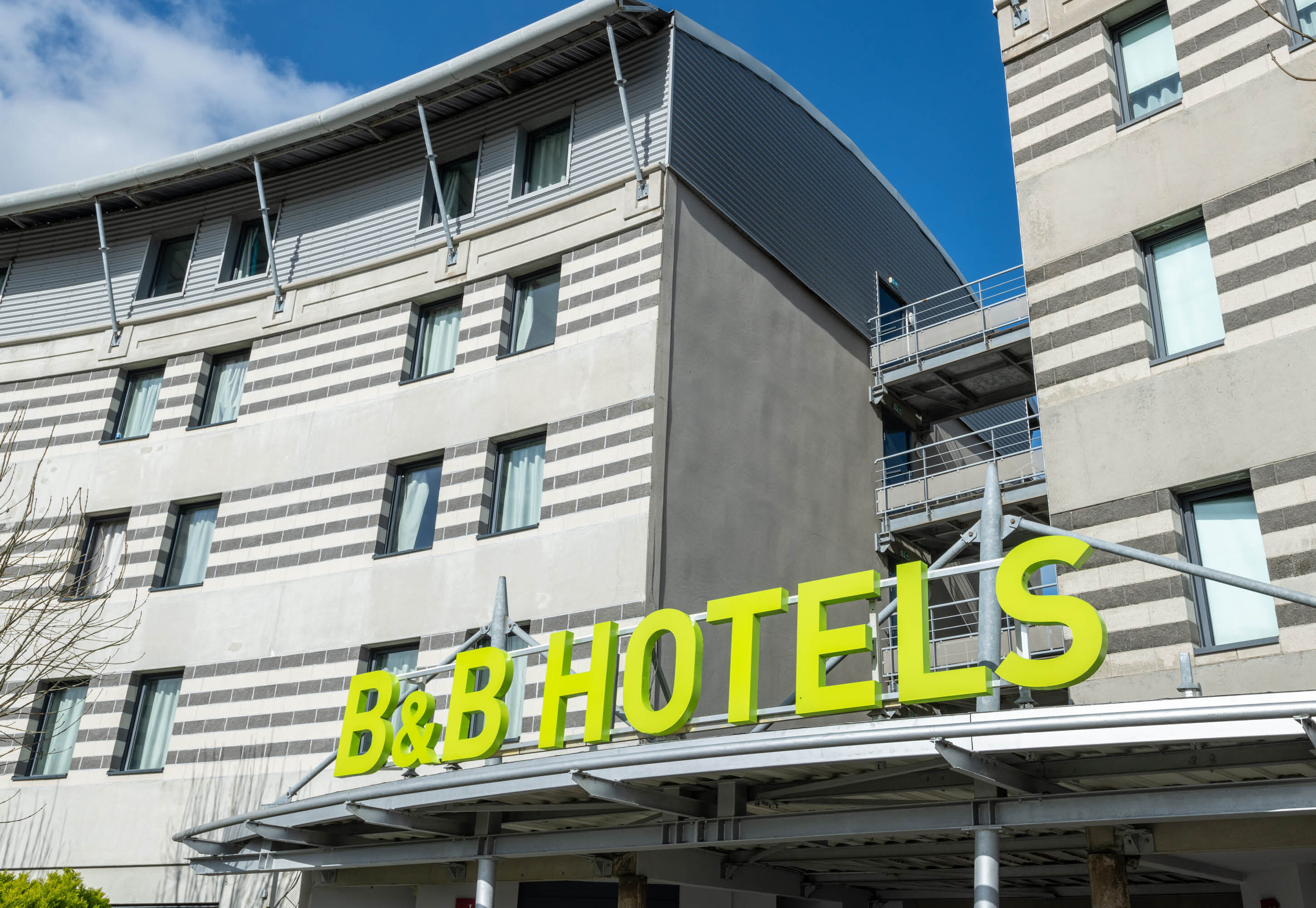 Images B&B HOTEL Calais Terminal Cité de l'Europe 3 étoiles