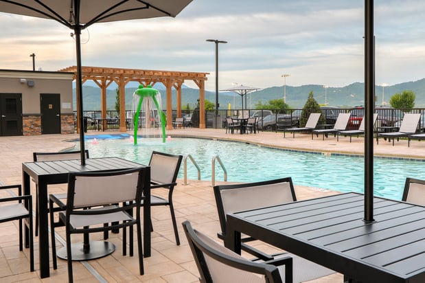 Images Staybridge Suites Pigeon Forge - Smoky Mtns by IHG