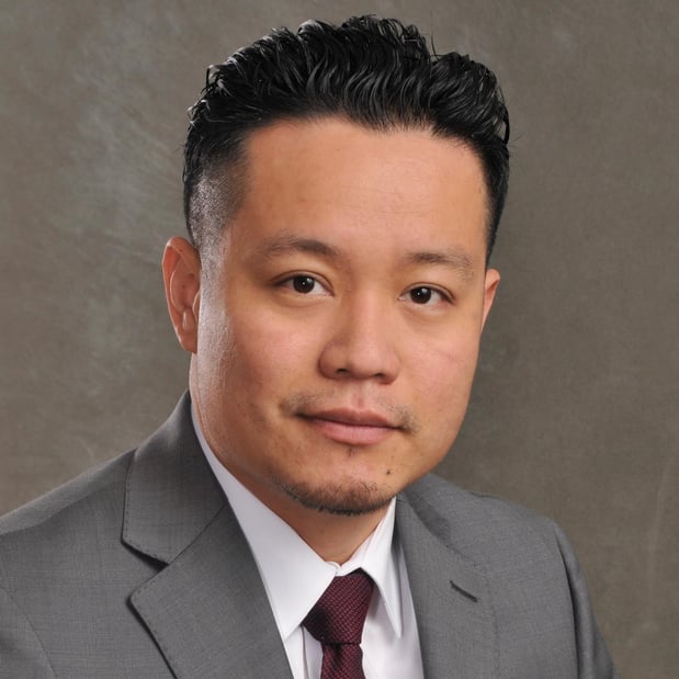 Images Edward Jones - Financial Advisor: Tiger Vu