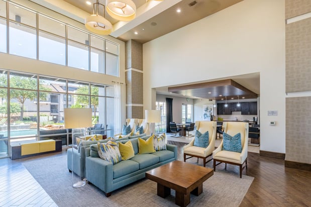 Images The Edge at Glade Parks Apartments