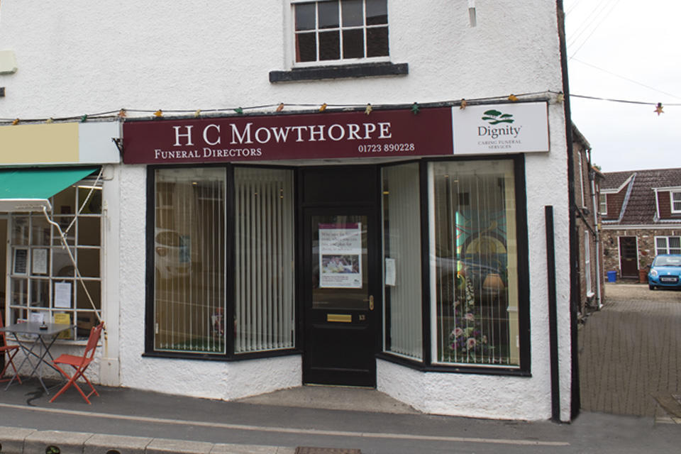 Images H C Mowthorpe Funeral Directors