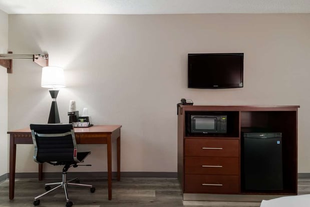 Images SureStay Plus by Best Western San Antonio North