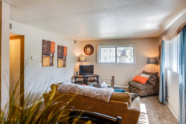 Images Forest Woods Apartments