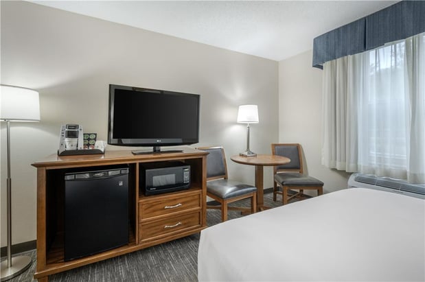Images SureStay Plus by Best Western Elizabethtown Hershey