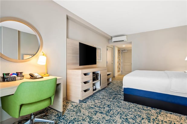 Images Hampton Inn & Suites St. Petersburg/Downtown