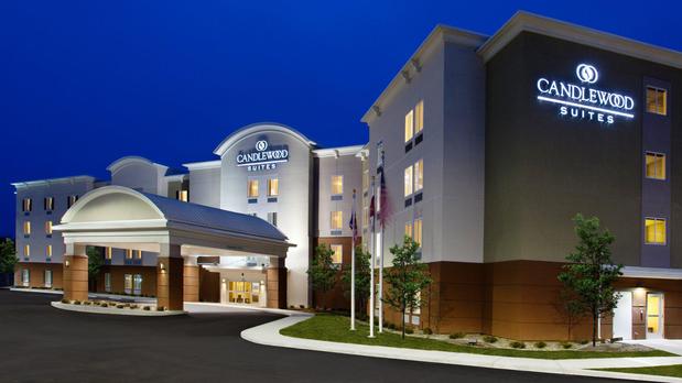 Images Candlewood Suites Carrollton, an IHG Hotel